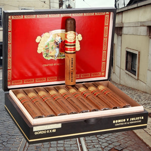 Romeo y Julieta Crafted by AJ Fernandez Gordo 6" * 60