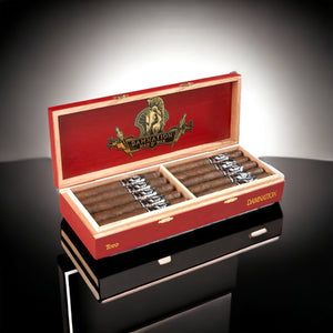 Man O' War Damnation Toro 6 x 52